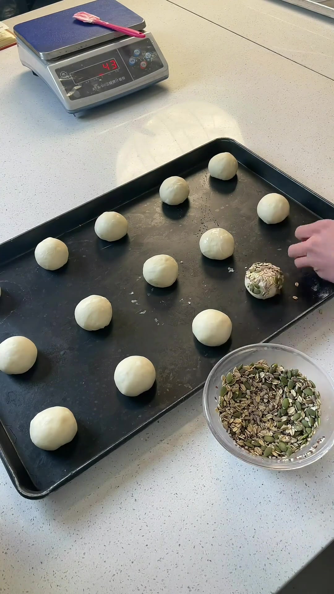 万能面团制作流程！打好基础，日式面包信手拈来