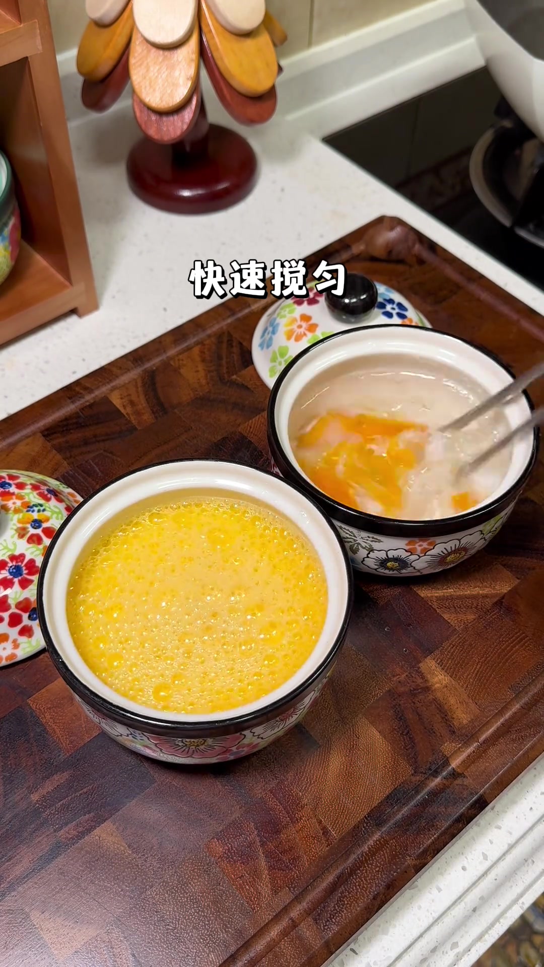早餐海参蒸蛋：水开蒸6分钟放海参再蒸6分钟，Q弹嫩滑营养美味