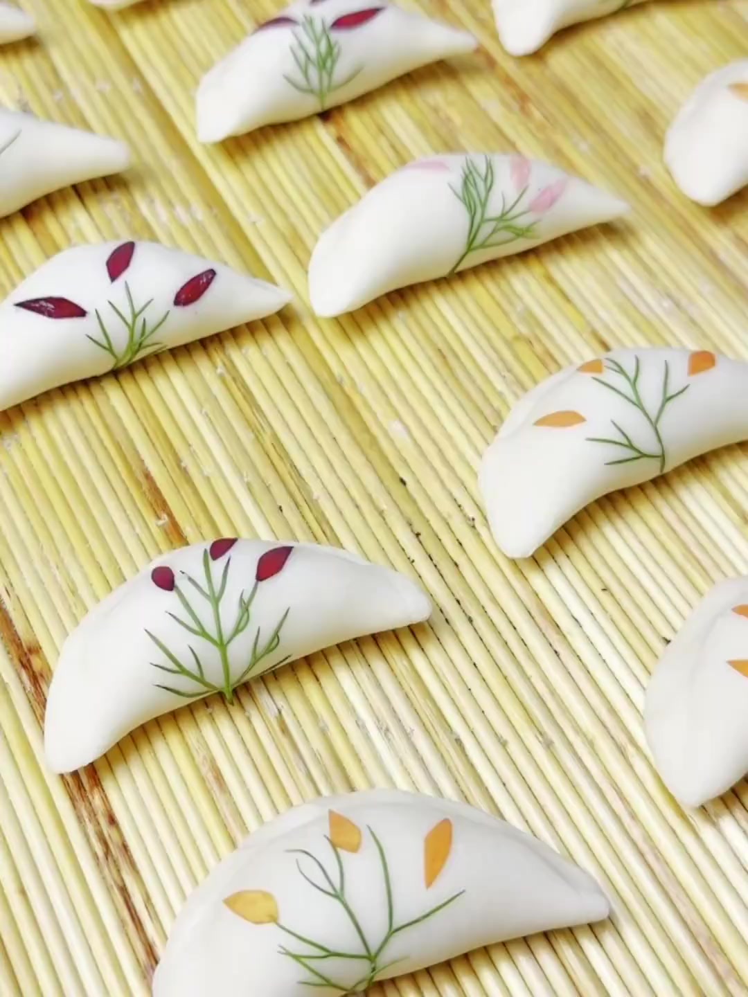 到!来吃一顿高颜值的饺子吧!可爱又美味~快一起做起来!