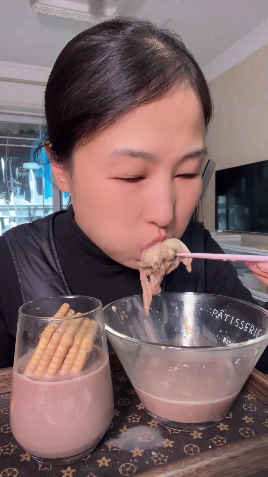 巧克力奶泡钙奶饼干和拉丝老面包来了!
