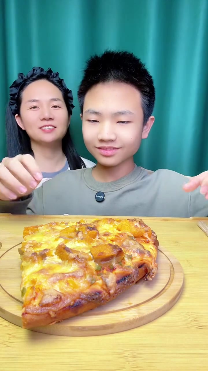 冬至不吃饺子吃披萨