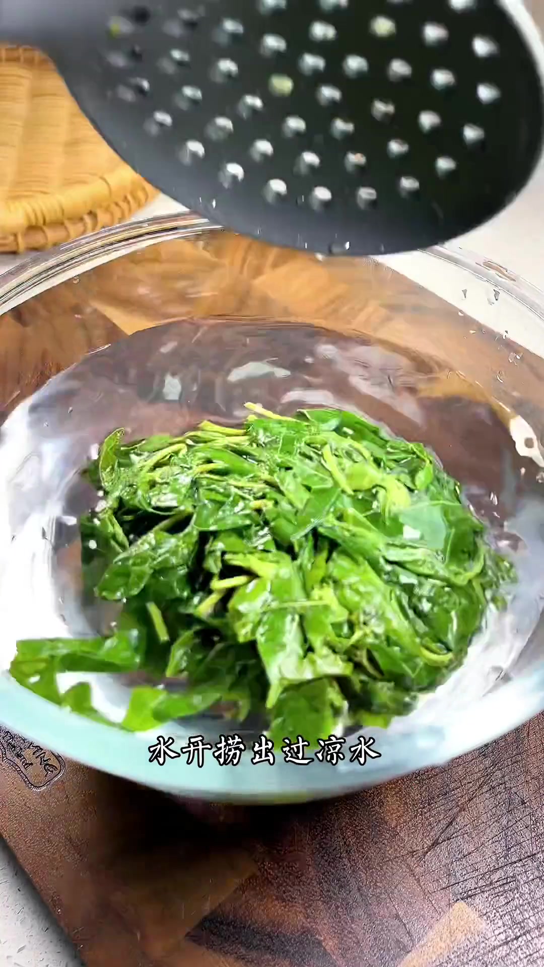 又是美好的周末,在这里特殊的时期,不紧不慢的吃着丰盛的早餐是最美好不过了吧!