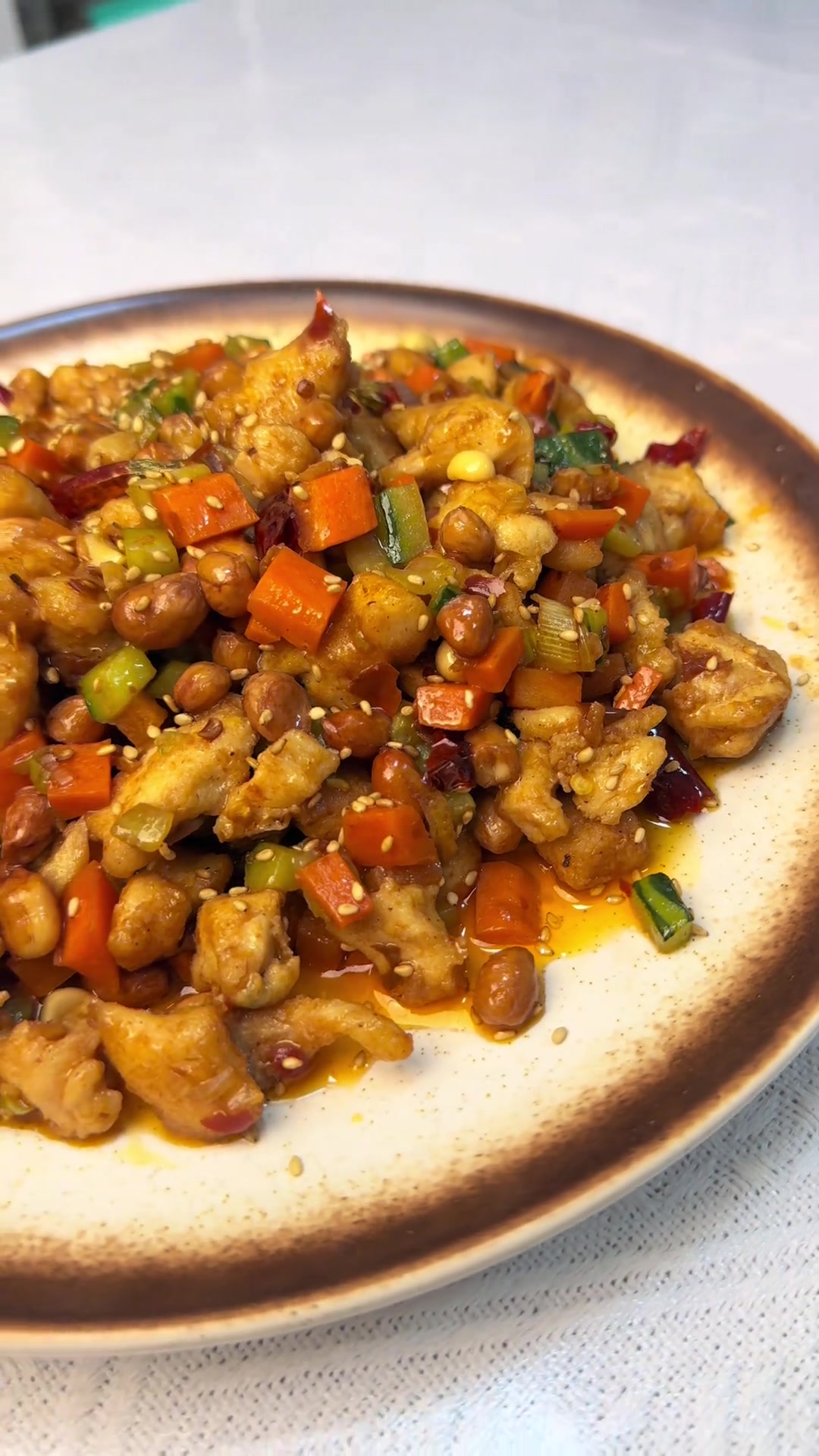 姐妹们这道家常菜宫保鸡丁也太好吃了吧