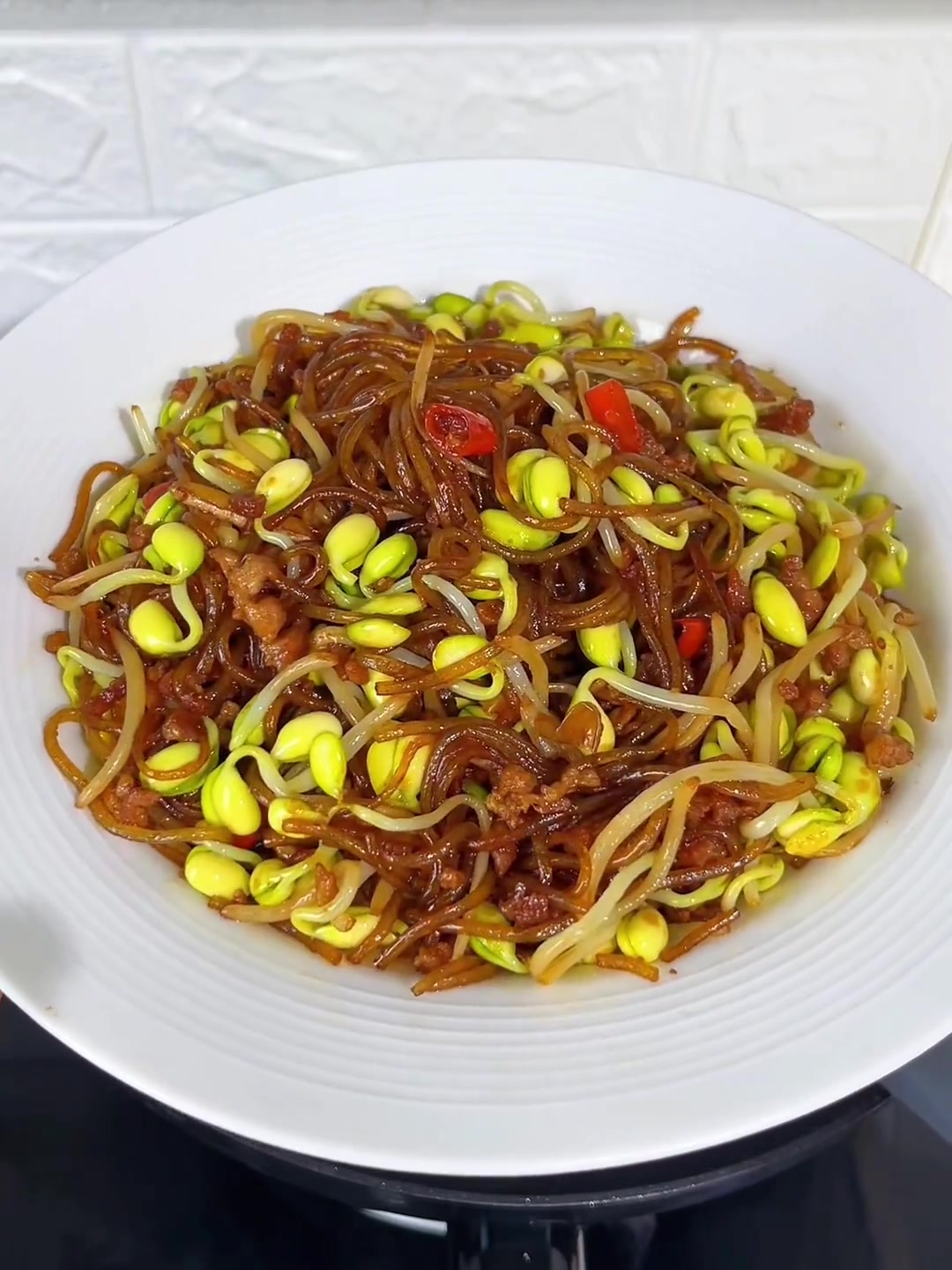 豆芽肉沫炒粉条吸饱汤汁脆嫩干香卷饼拌饭都香
