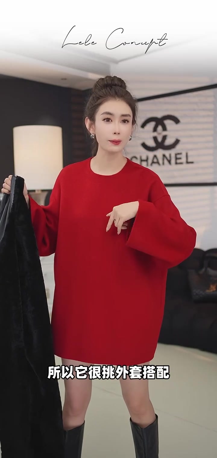 皮毛一体外套+毛呢内搭,显贵不挑人!这样搭配谁穿谁好看!
