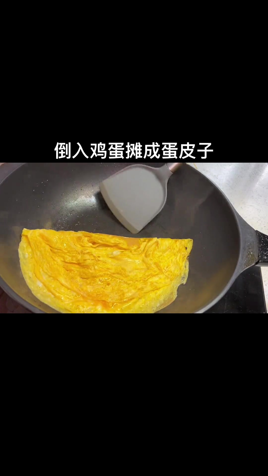 青菜豆腐锤肉汤，肉片经过锤子的敲打，变得更鲜香，搭配青菜豆腐鸡蛋，汤鲜肉嫩太好喝了！