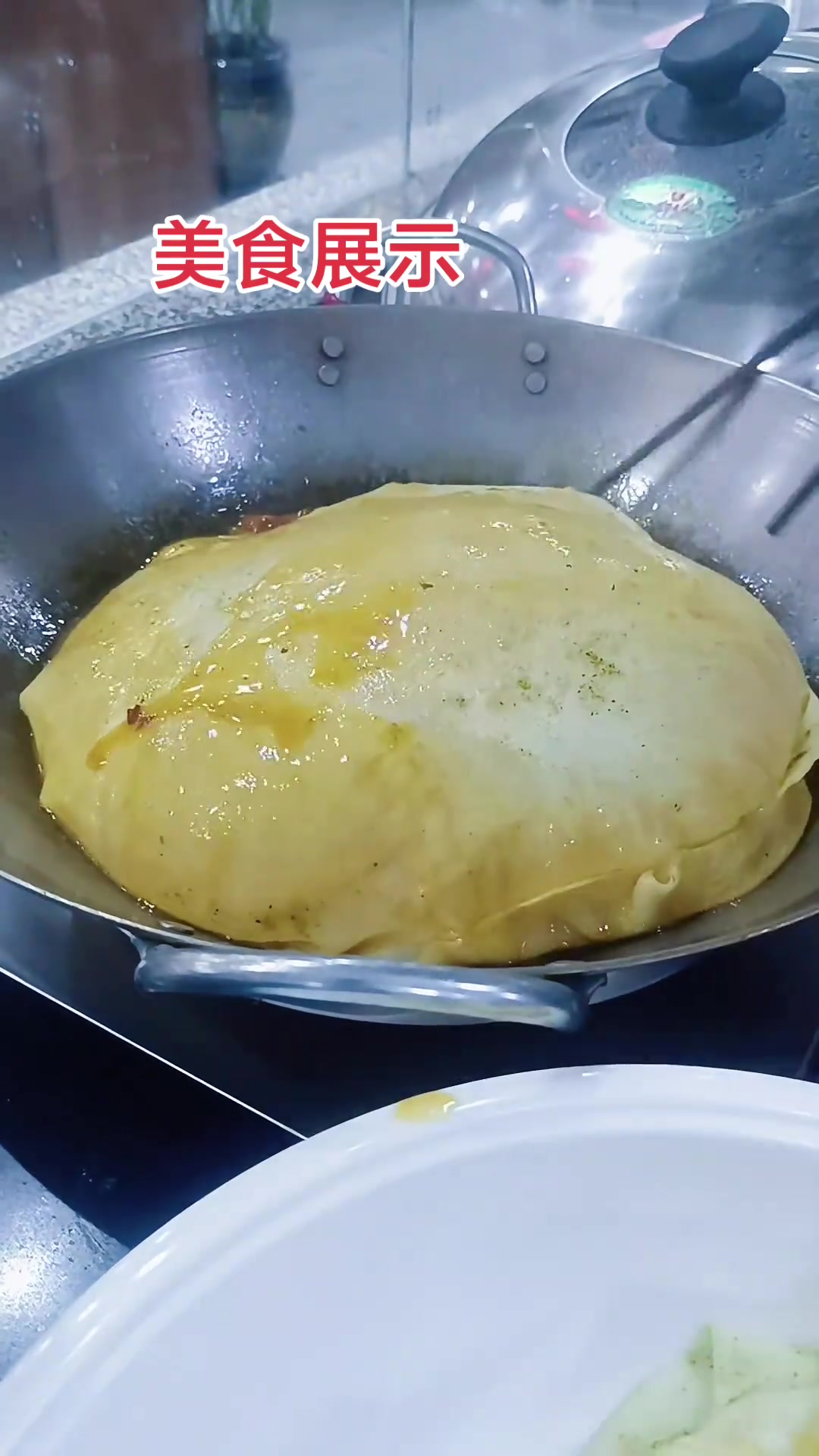 新疆哈密巴里坤羊肉焖饼子,来哈密必尝的美味