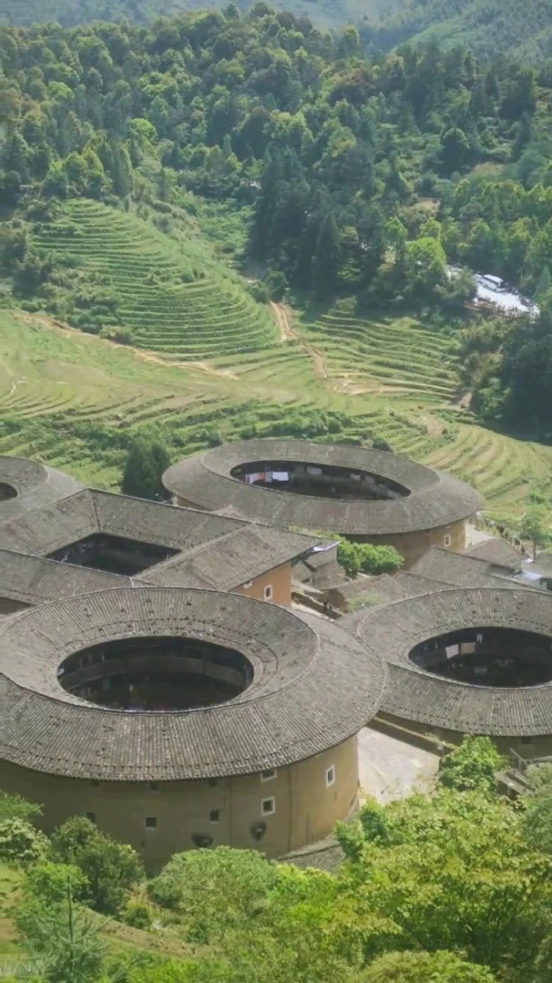 带娃打卡南靖土楼,逛圆形大城堡,亲子游超有韵味?
