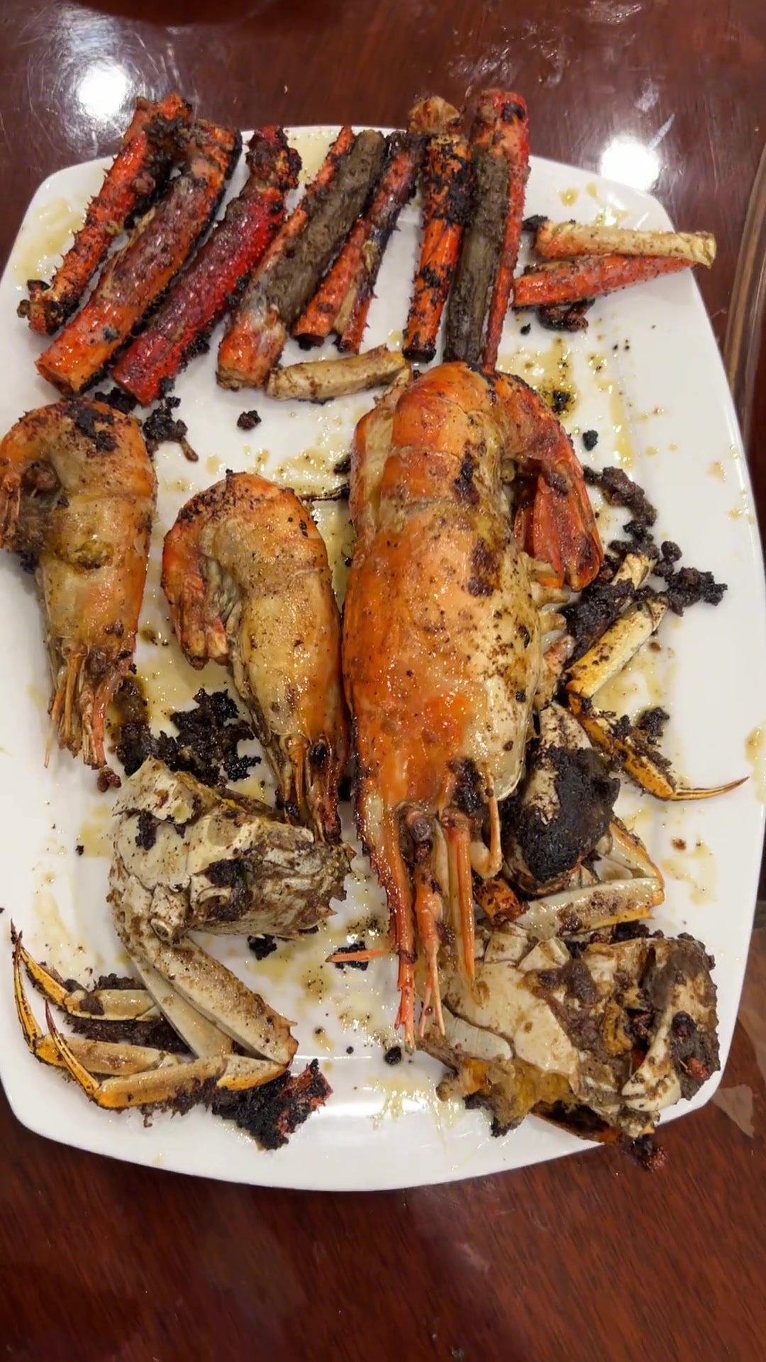 阳澄湖一号：巨型罗氏沼虾不愧是世界上最大的淡水虾！比我的手臂还长，用新学的台湾胡椒虾做法尝