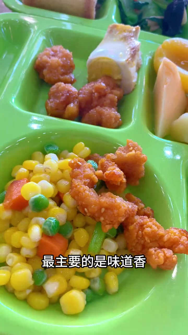 长春师范大学藏着宝藏盒饭和鸡架拌面!