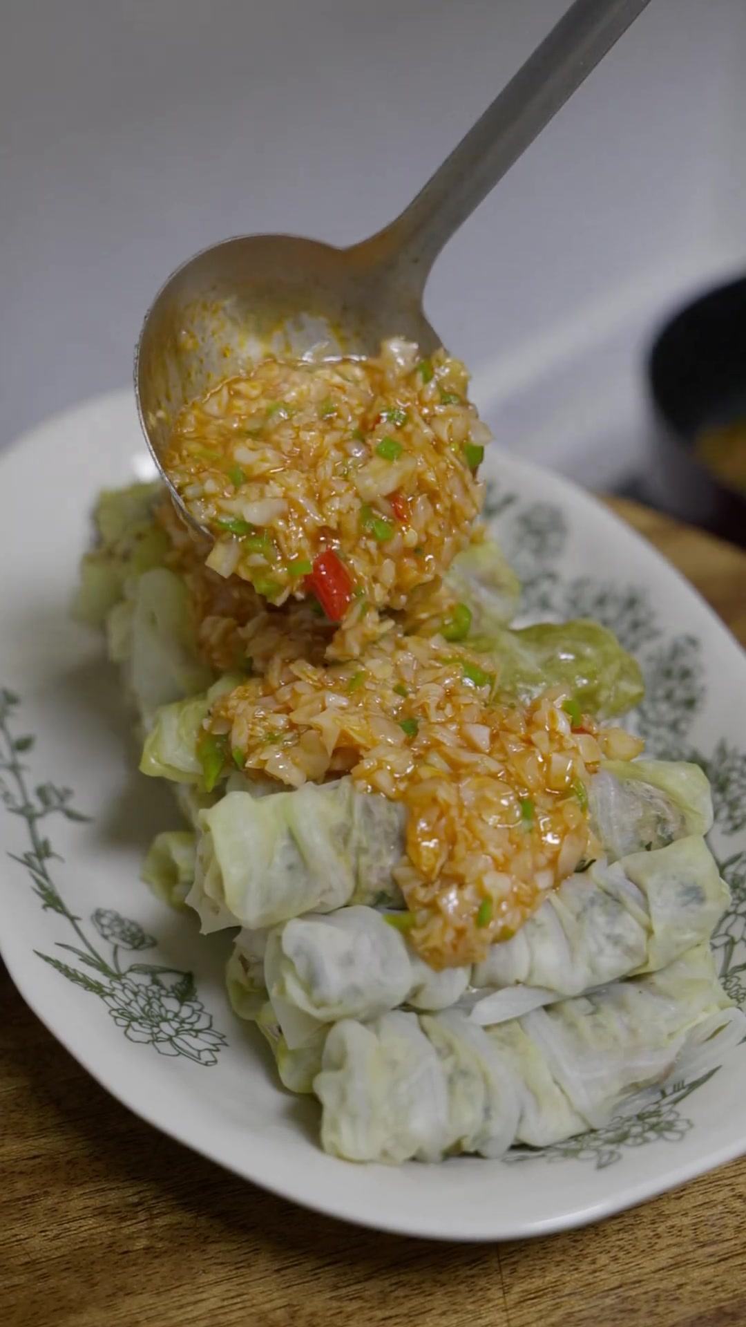 塔塔尔族美食包菜卷真的想让所有减脂期姐妹试试这个低卡低脂巨好吃的菜卷