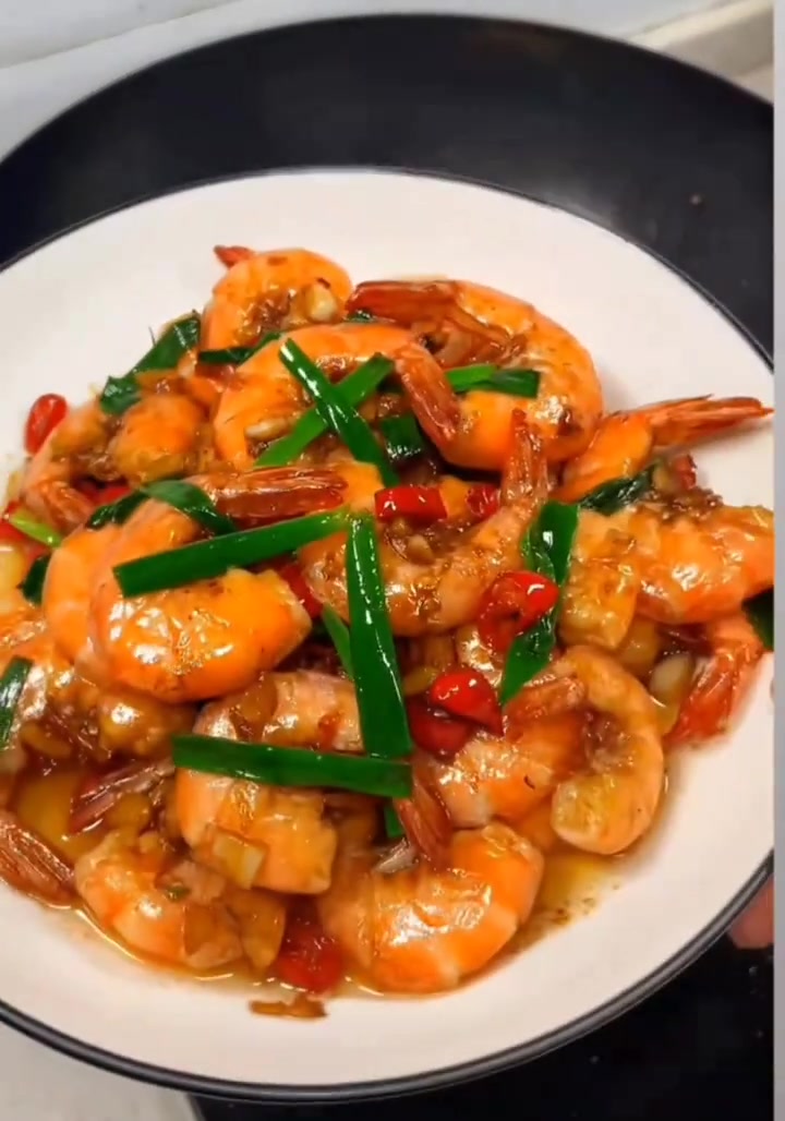 香辣入味超好吃的家常菜香辣虾,开饭咯