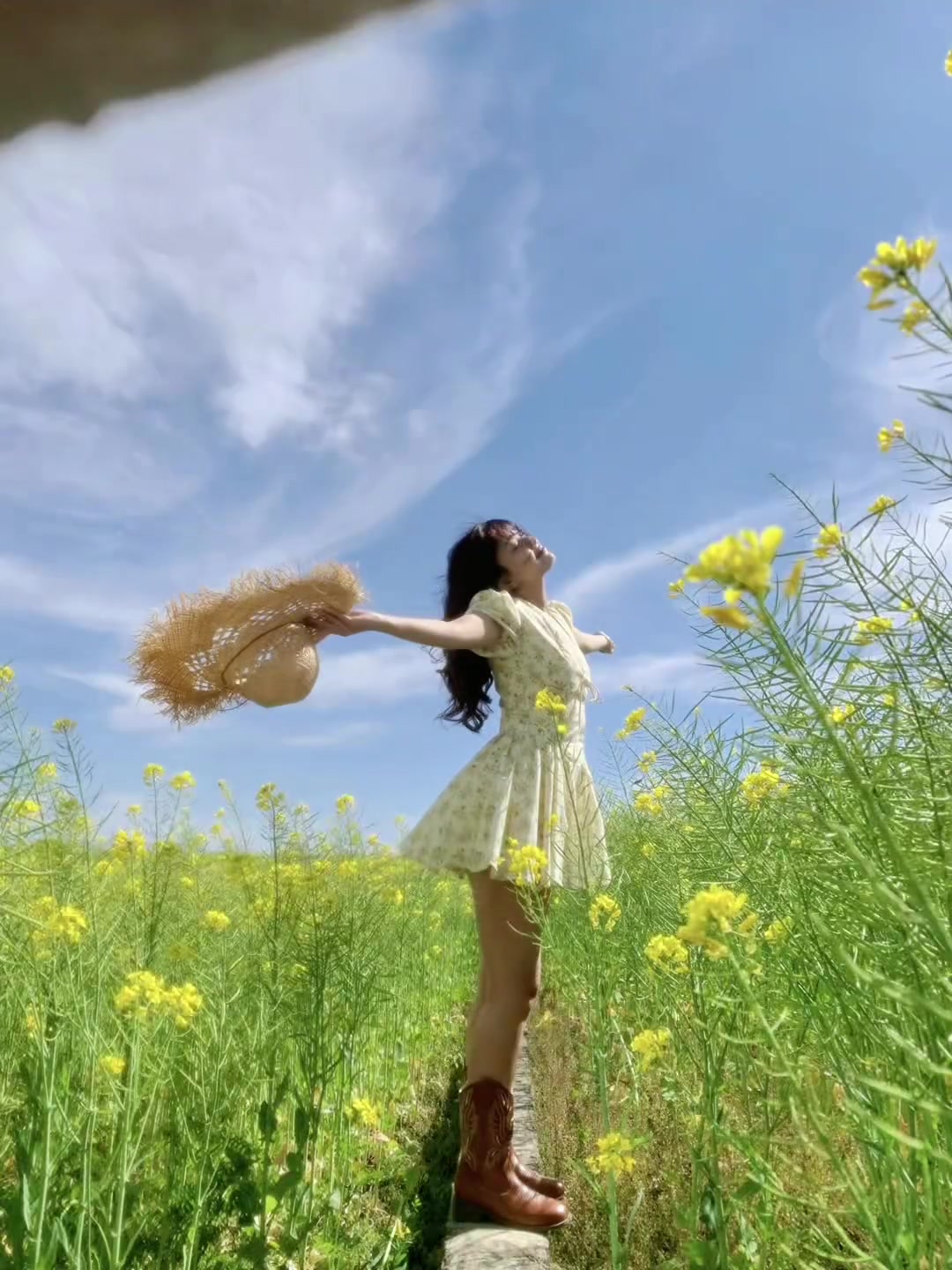 一些适合春天和花花拍照的姿势这样拍分分钟出片啦
