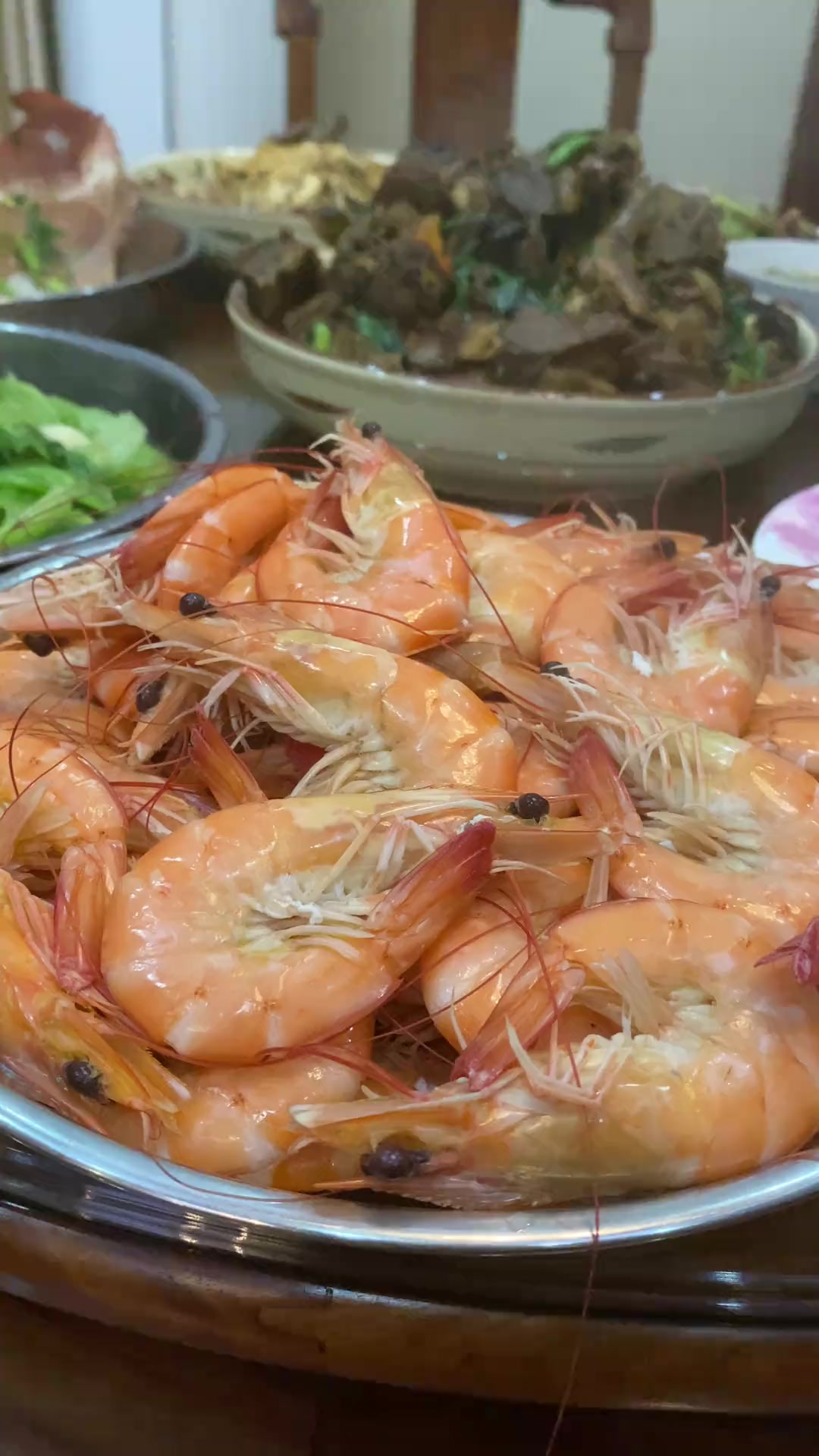 本命年的团圆饭，亲自下厨，忙着一整天，湘菜和粤菜大杂烩，有父母姐姐家人陪着，开心过大年啰！