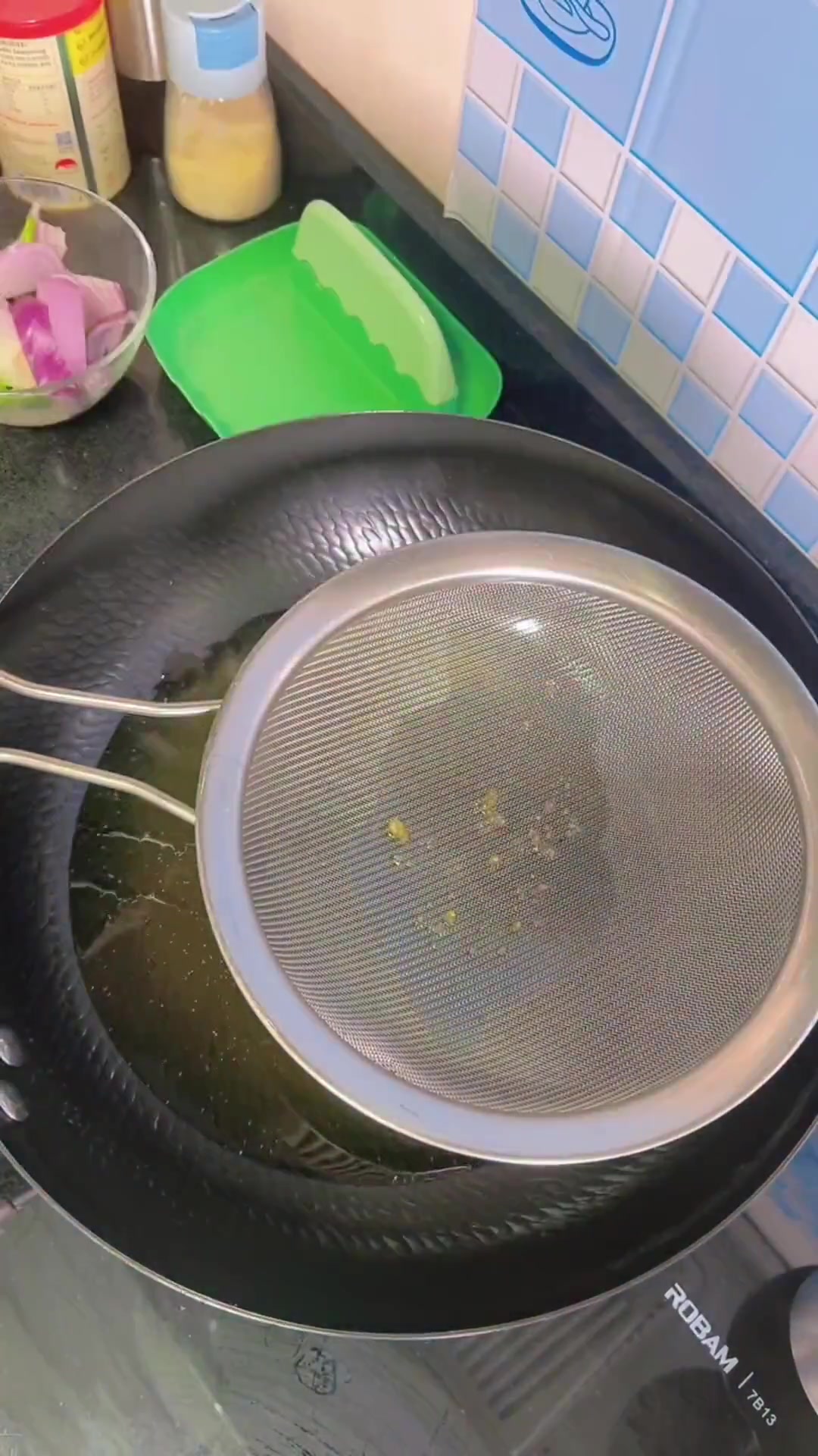 酱爆牛蛙家常菜
