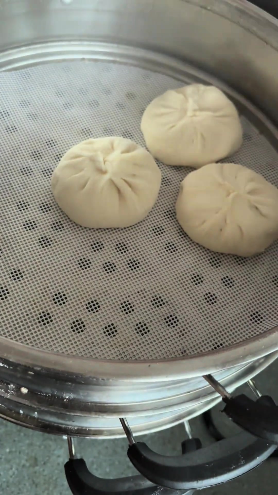 今天做羊肉包子啦，教程分享给大家