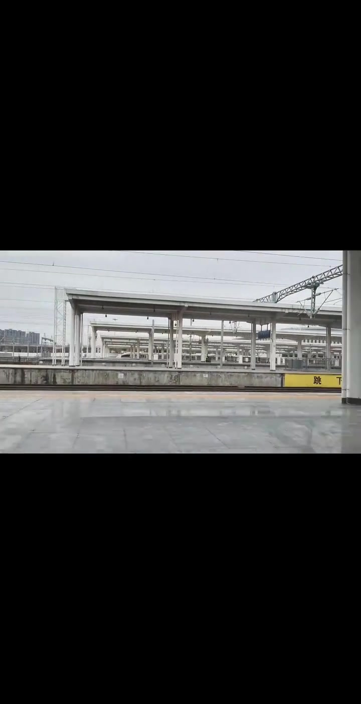 2025年就要过去了,你什么时候再回到这里,拥有9台23线的站台规模,河南第二大铁路枢纽,
