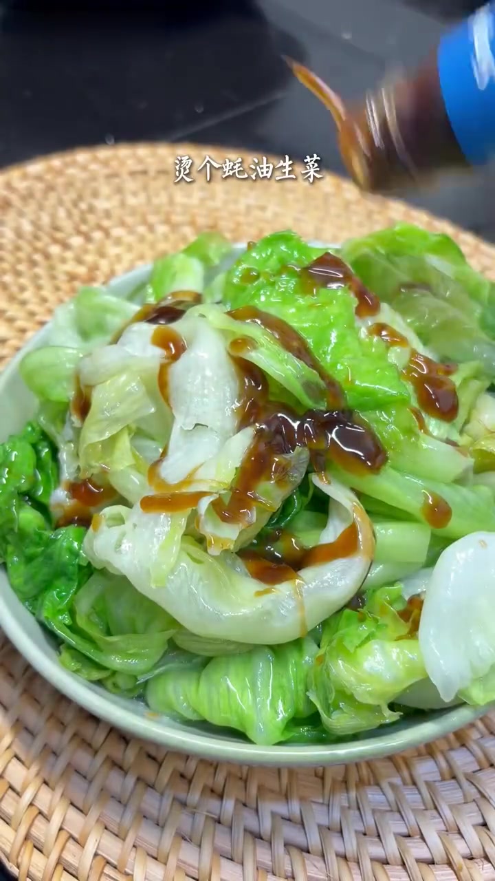 这锅腊味煲仔饭,简直是我冬天的救星!