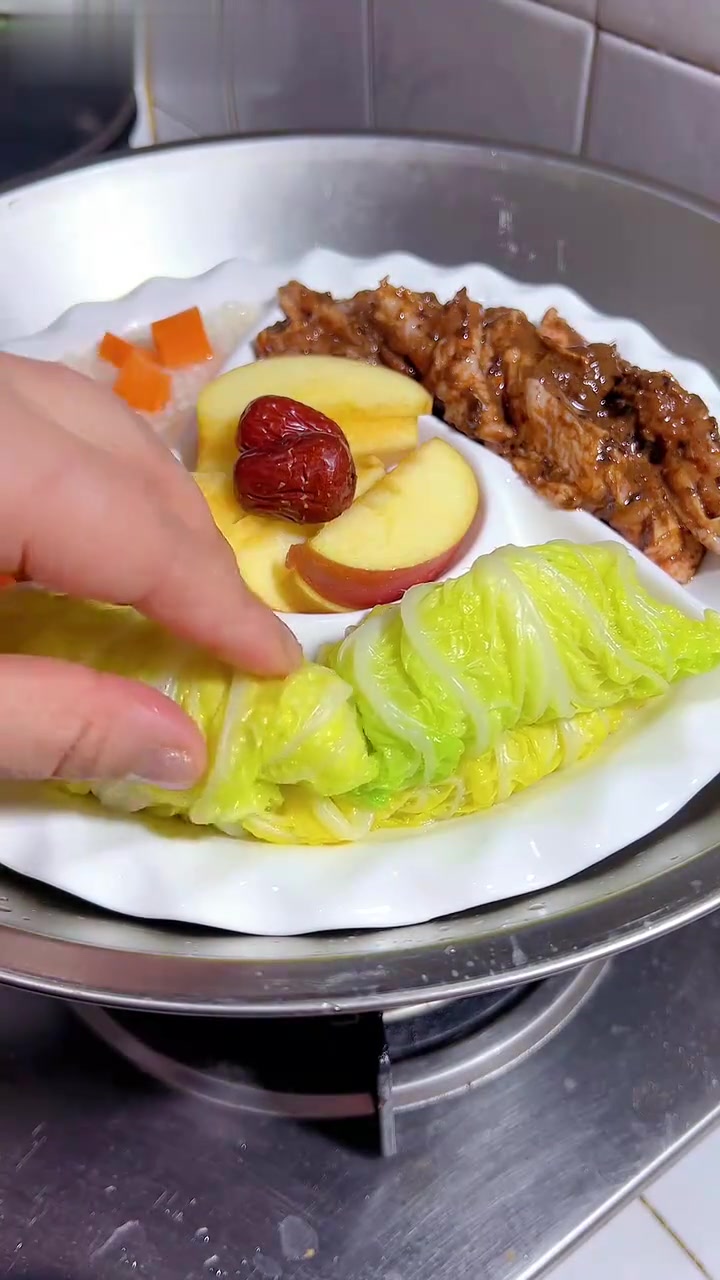25分钟搞定三菜一饭,鸡翅香到舔盘,虾滑白菜绝了!