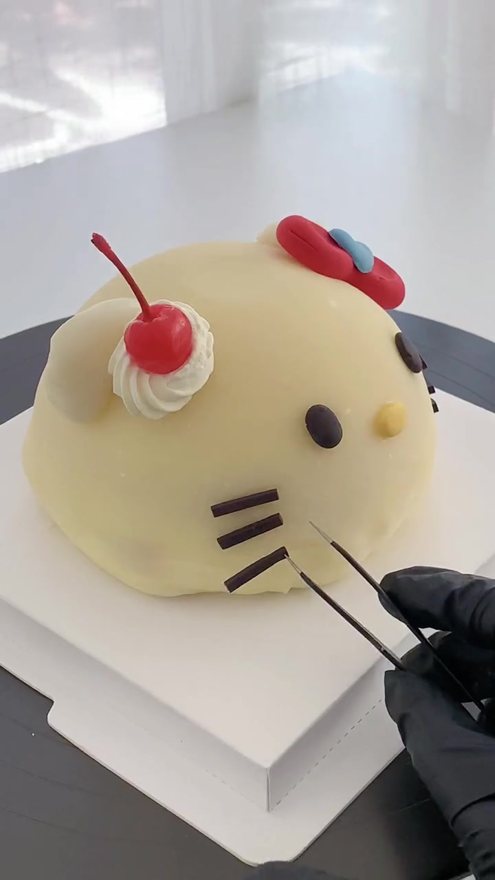 谁能拒绝雪媚娘HelloKitty呀,制作教程来啦～糯叽叽的太好吃了～