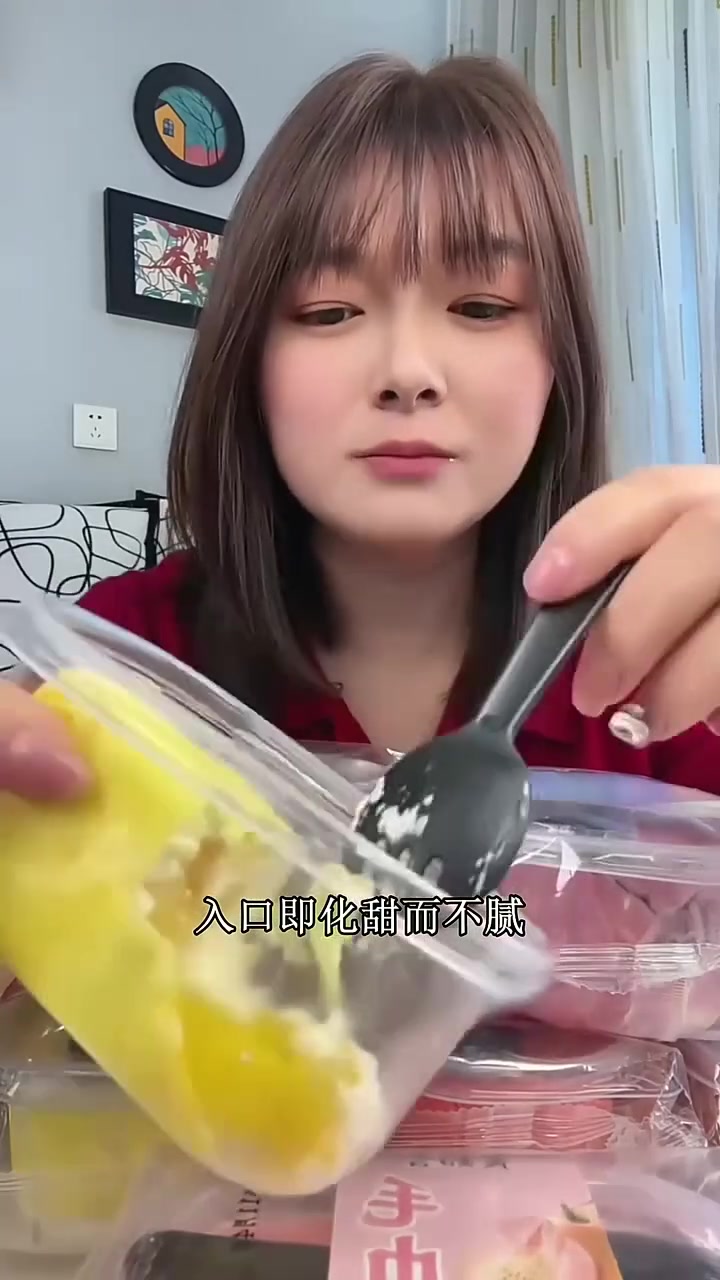 户外野餐C位!毛巾卷蛋糕放保温袋,摆餐布上颜值超高,绵软口感配微风,拍照出片氛围感拉满 毛