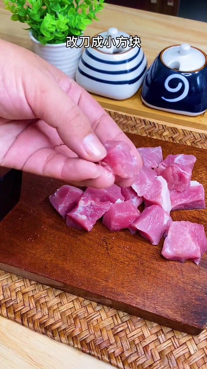 睡眠质量差的朋友，试试这碗灵芝瘦肉汤吧