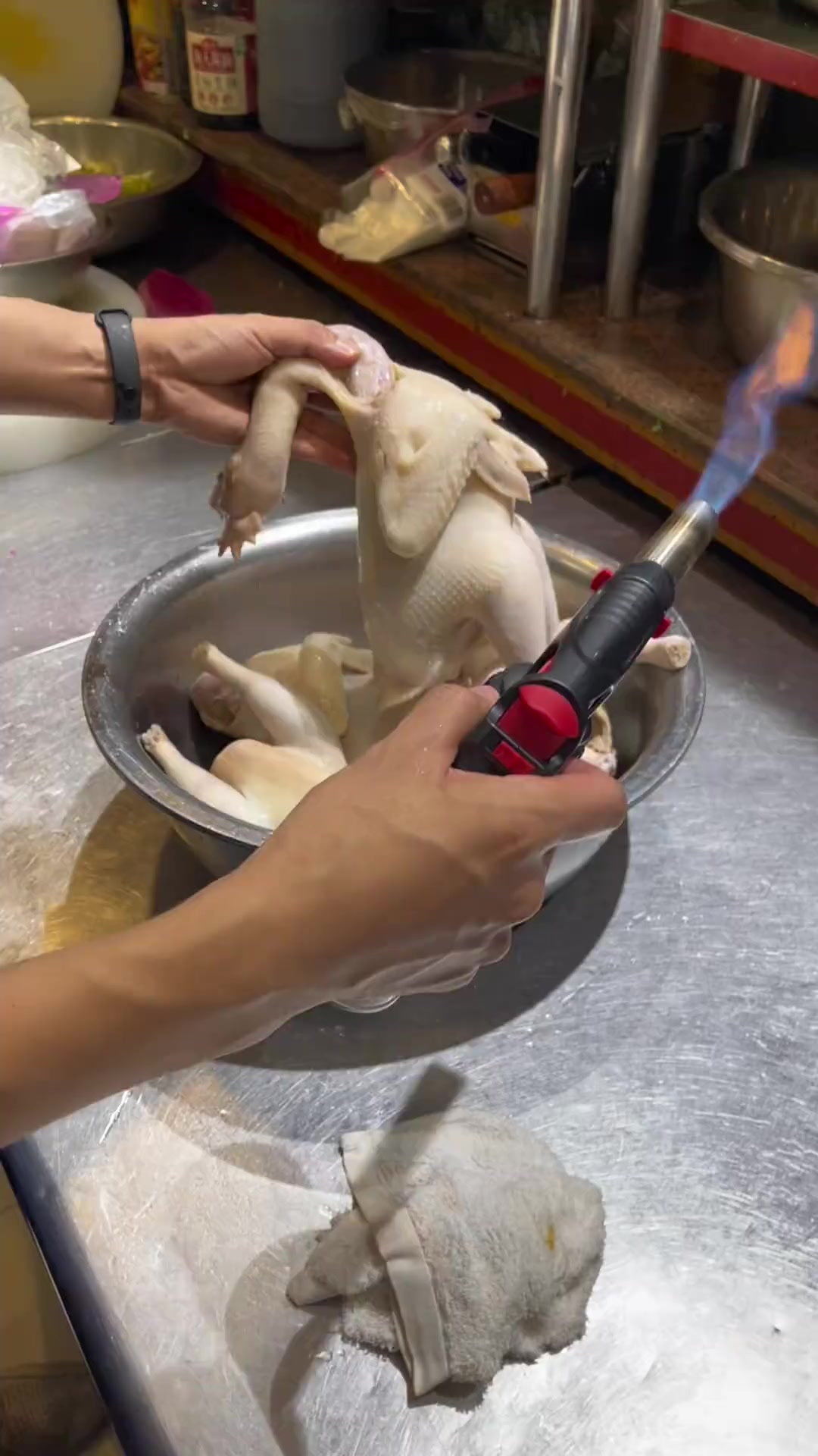 嘎嘎好吃的脆皮咸鸡