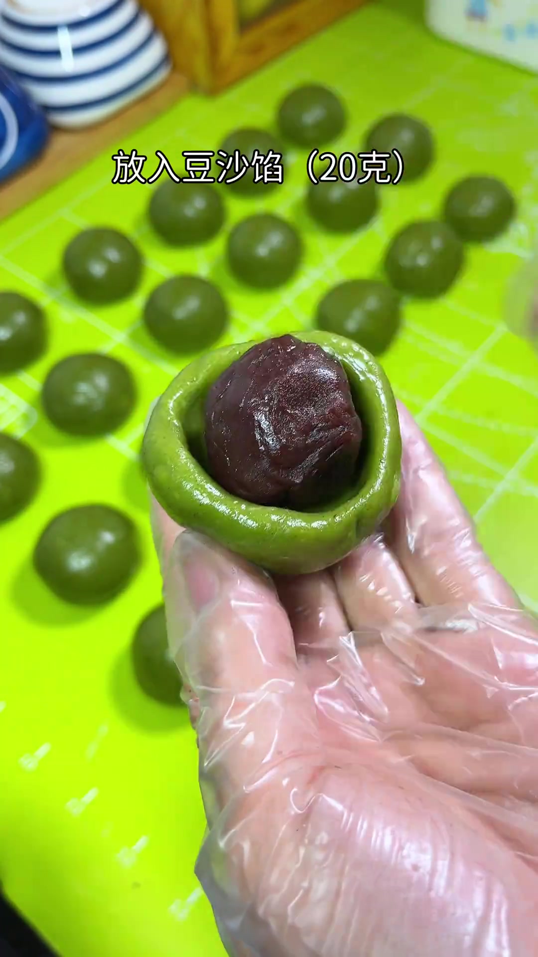 又到青团季,分享翠绿不塌陷的软糯香甜青团教程