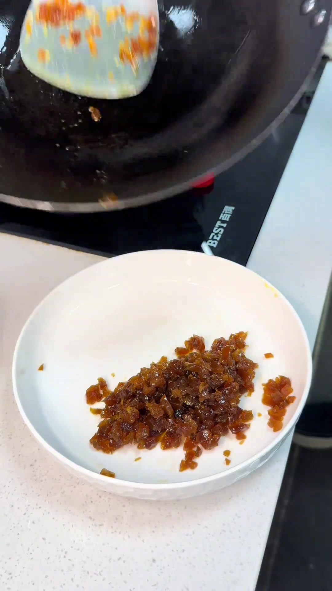 洋扁豆炒咸瓜这道下饭菜，你能吃几碗米饭