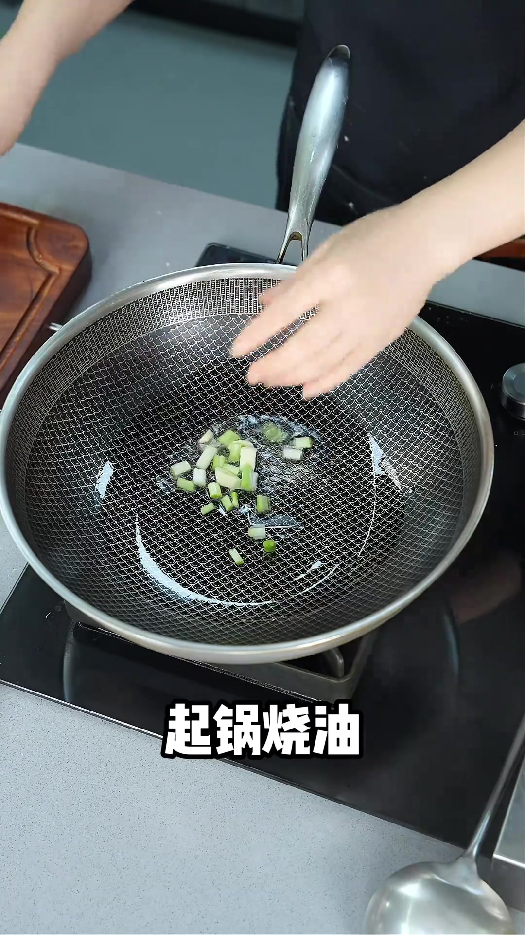 金汤虾片:汤鲜味美,虾肉劲道,好看又好吃