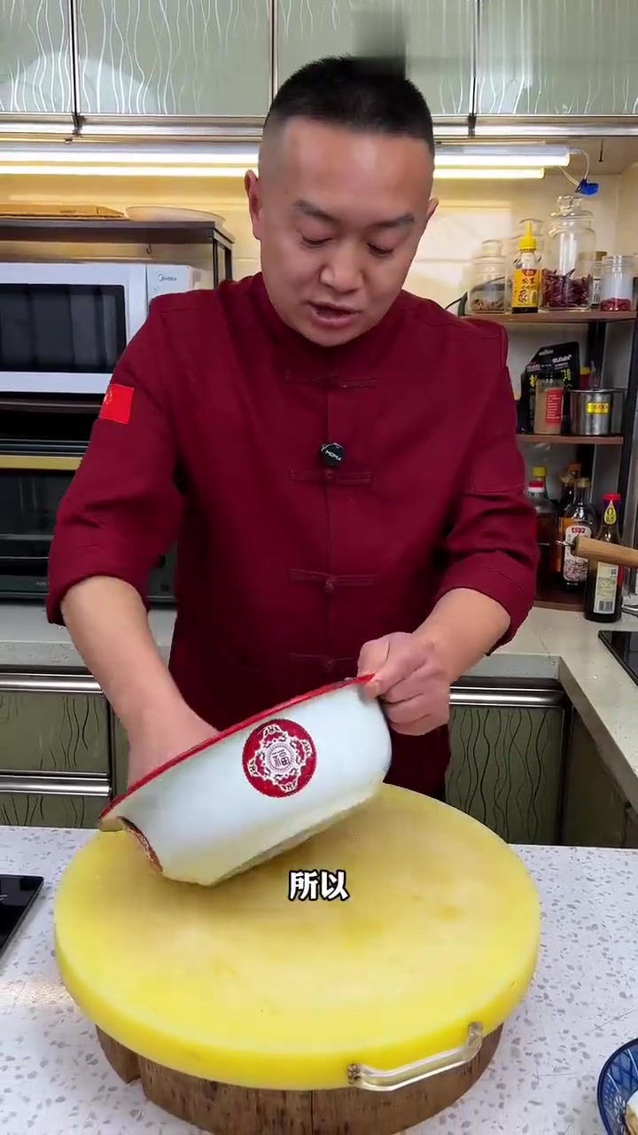 炸肉丸子做法来了，金黄酥脆特别好吃