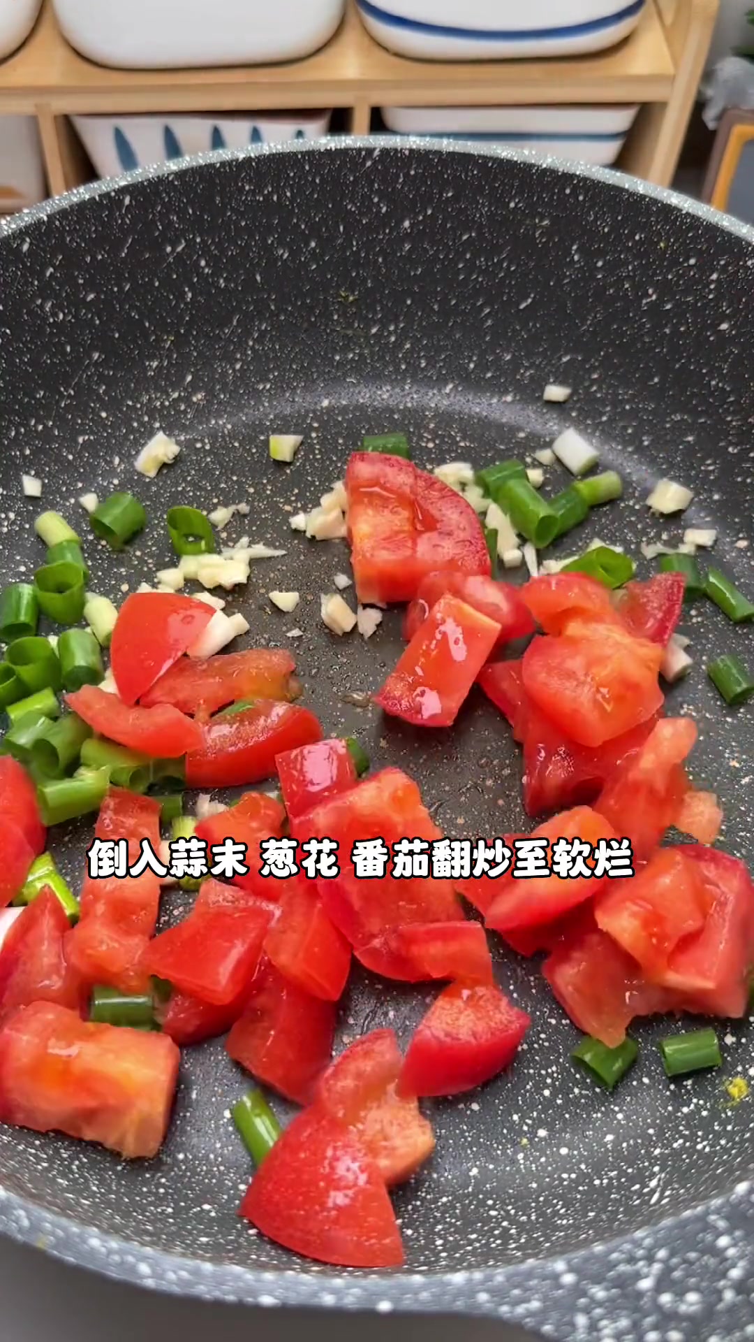 晚餐少吃碳水多吃蔬菜,卷心菜炒鸡蛋好吃满足还掉称