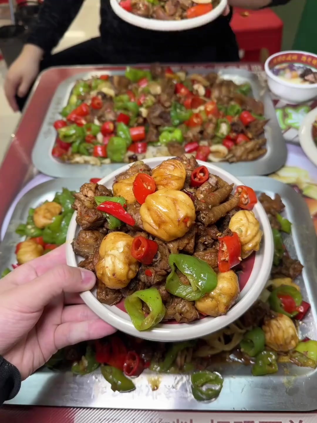 终于在牡丹江吃到心心念念的大京乘辣子鸡手擀面