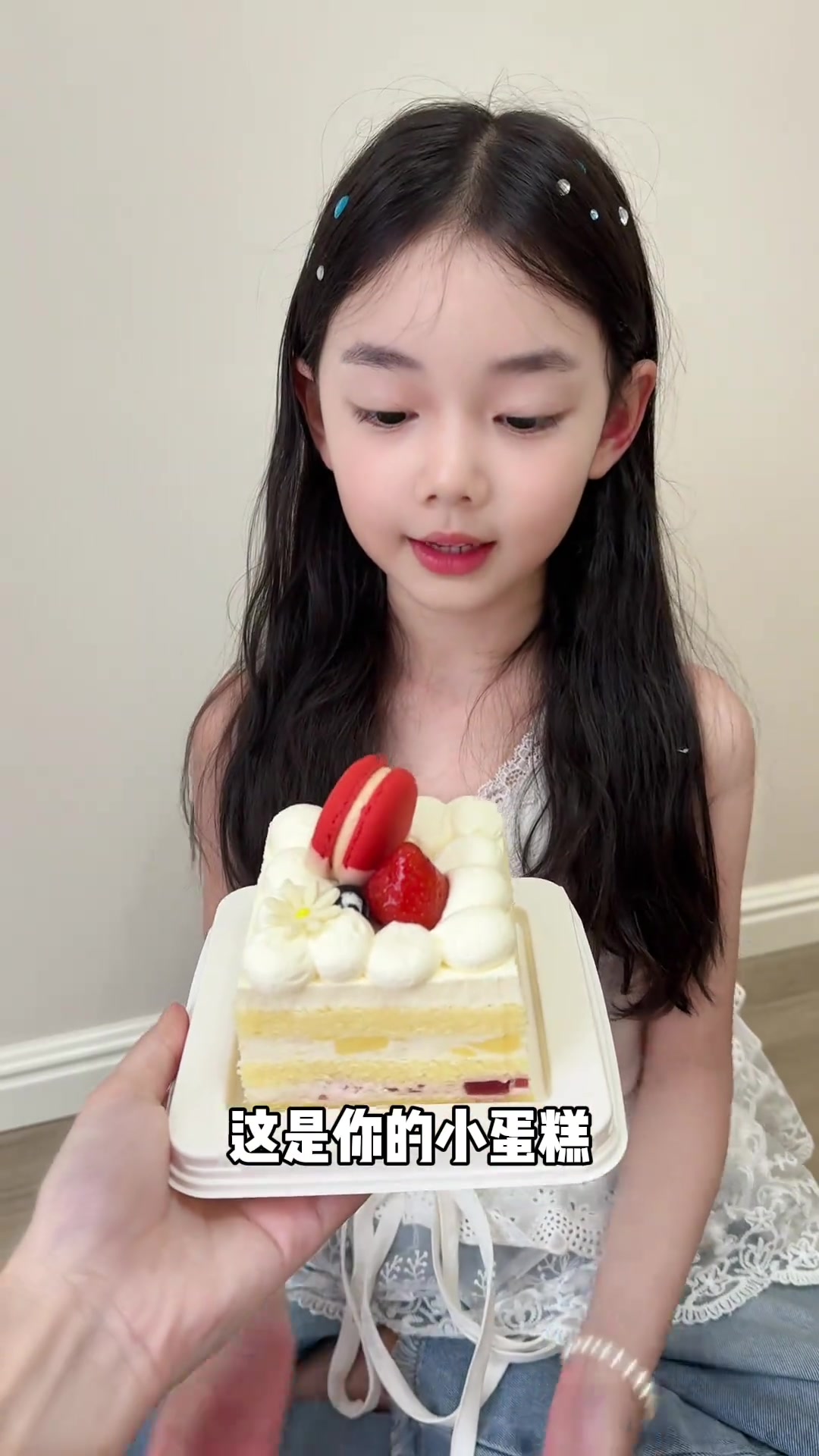 和家里小猫咪拍一组头像感照片