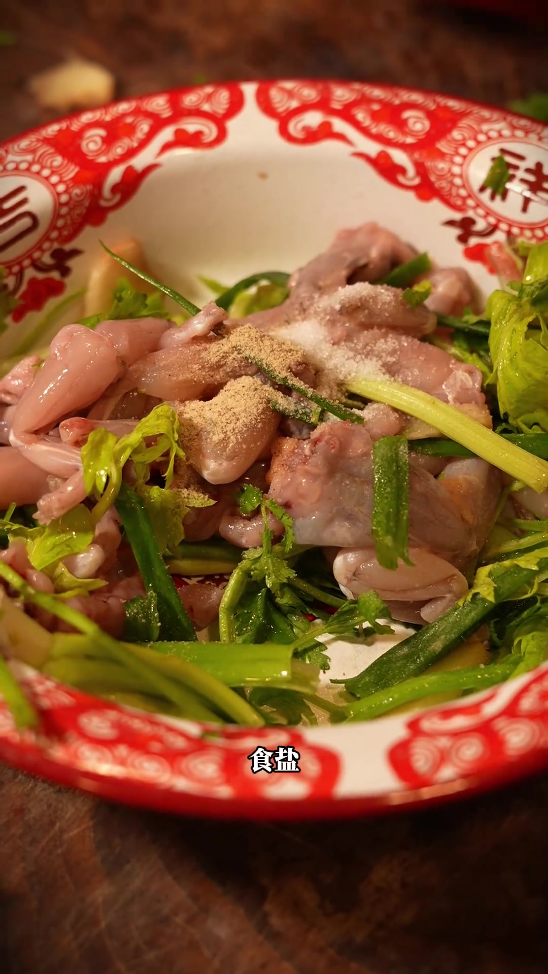 小张烧烤特色大盘菜，锡纸烤青蛙