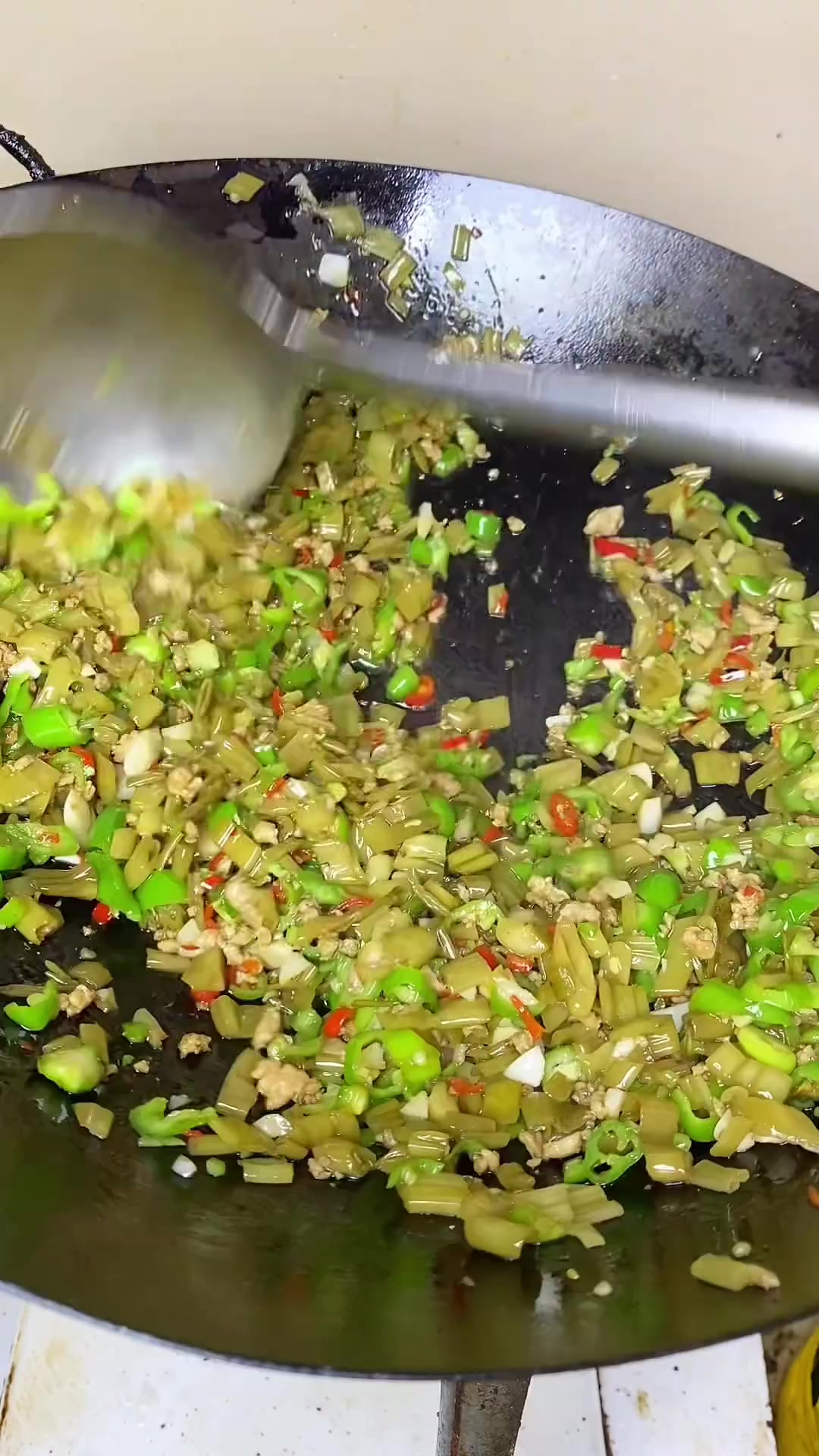 空心菜梗别总炒着吃，做成酸菜太费米饭了