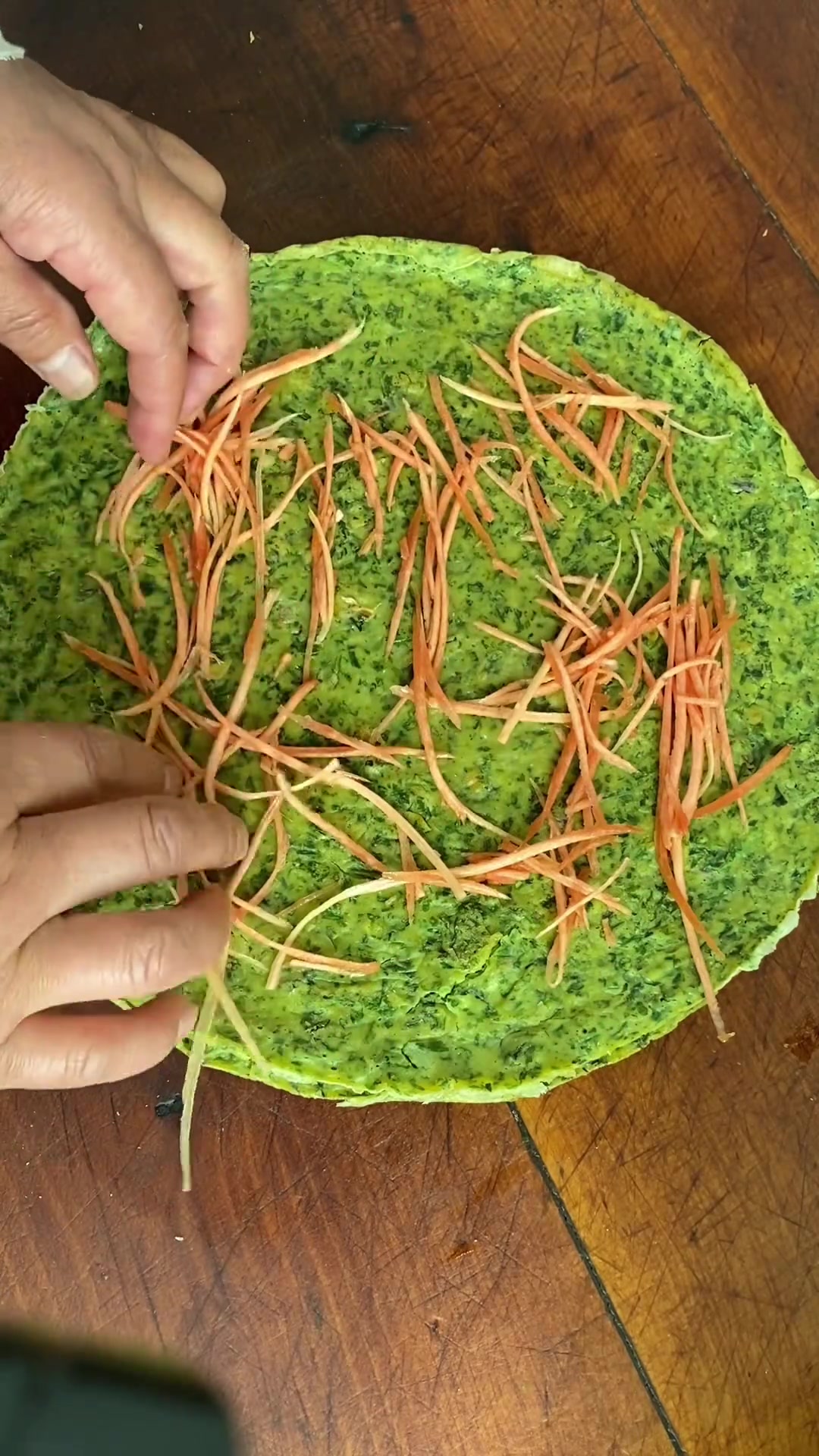 又到吃野菜的季节啦,今天吃荠荠菜卷饼,大家也试试!