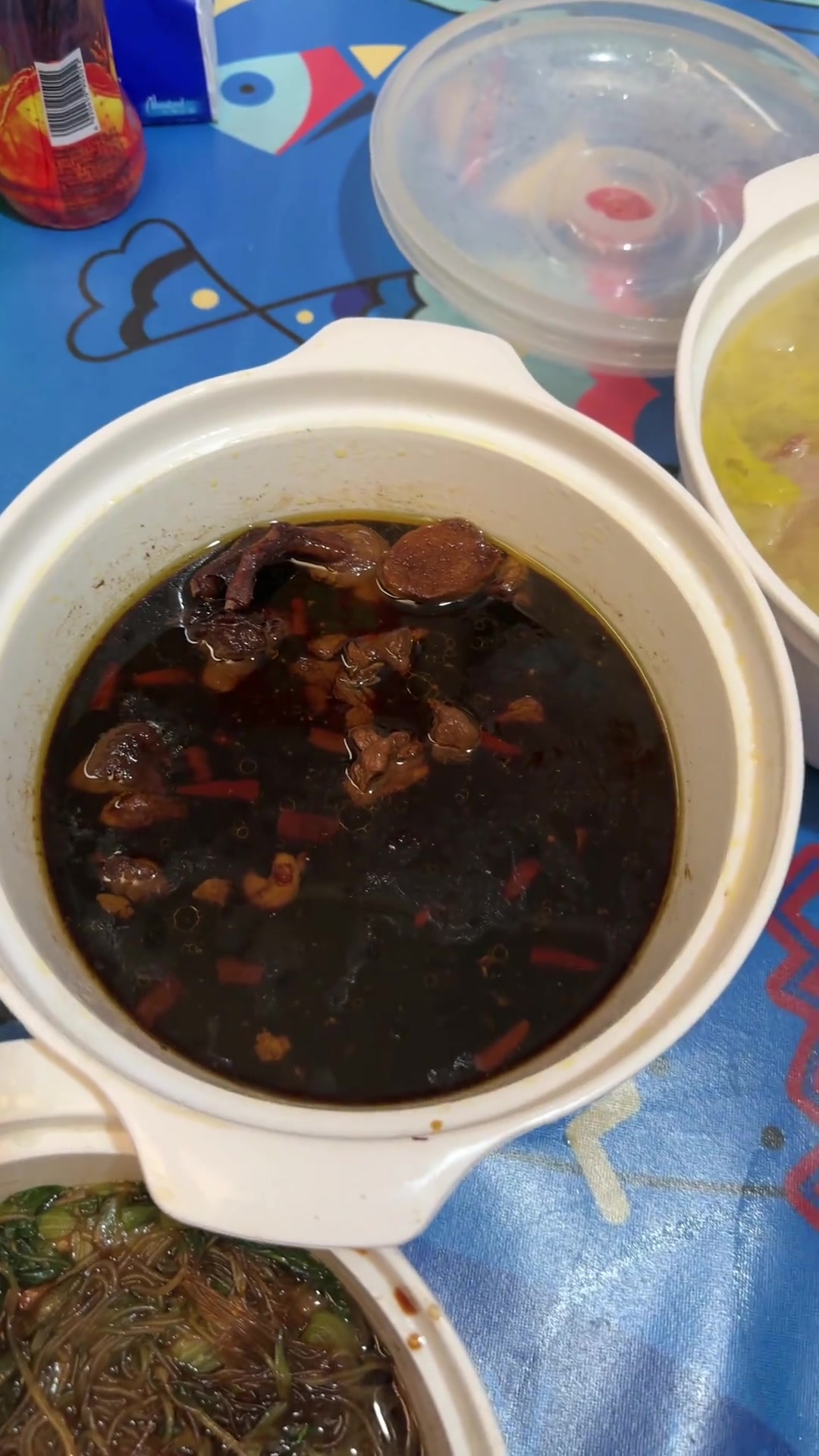 家宴全是下饭菜,熊鸭香肠大包菜,香到舔盘!