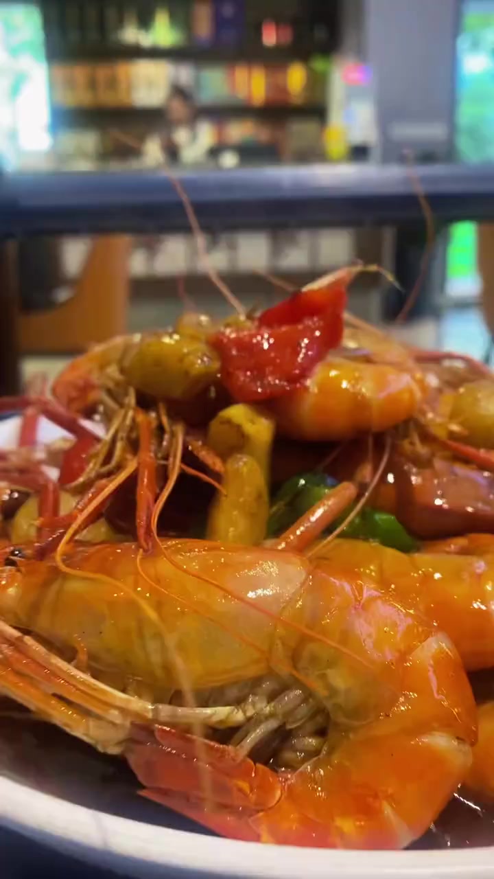 冷嘲暗夜里,老鹅馆的匠心从未凉!