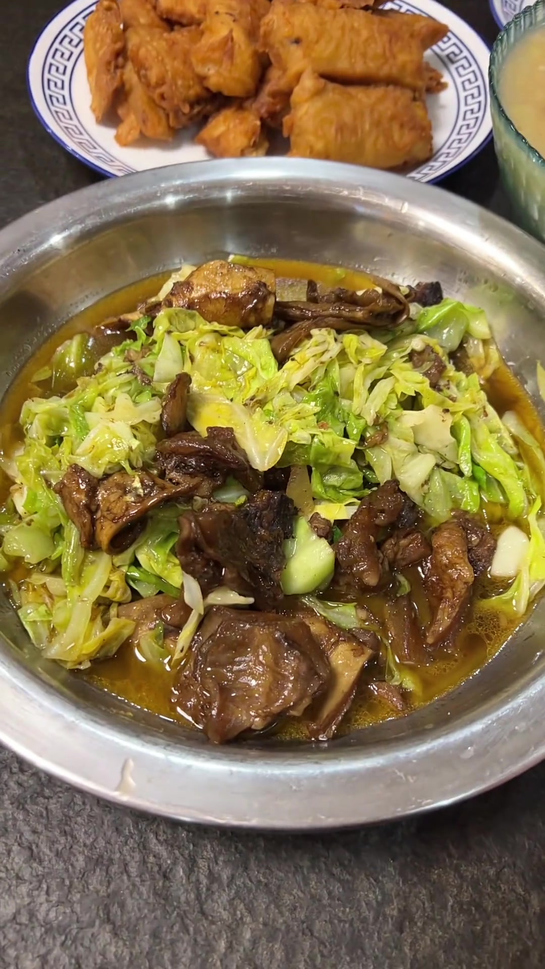 姥姥喊开饭啦,一桌家常味,咸稀饭配馒头绝了!