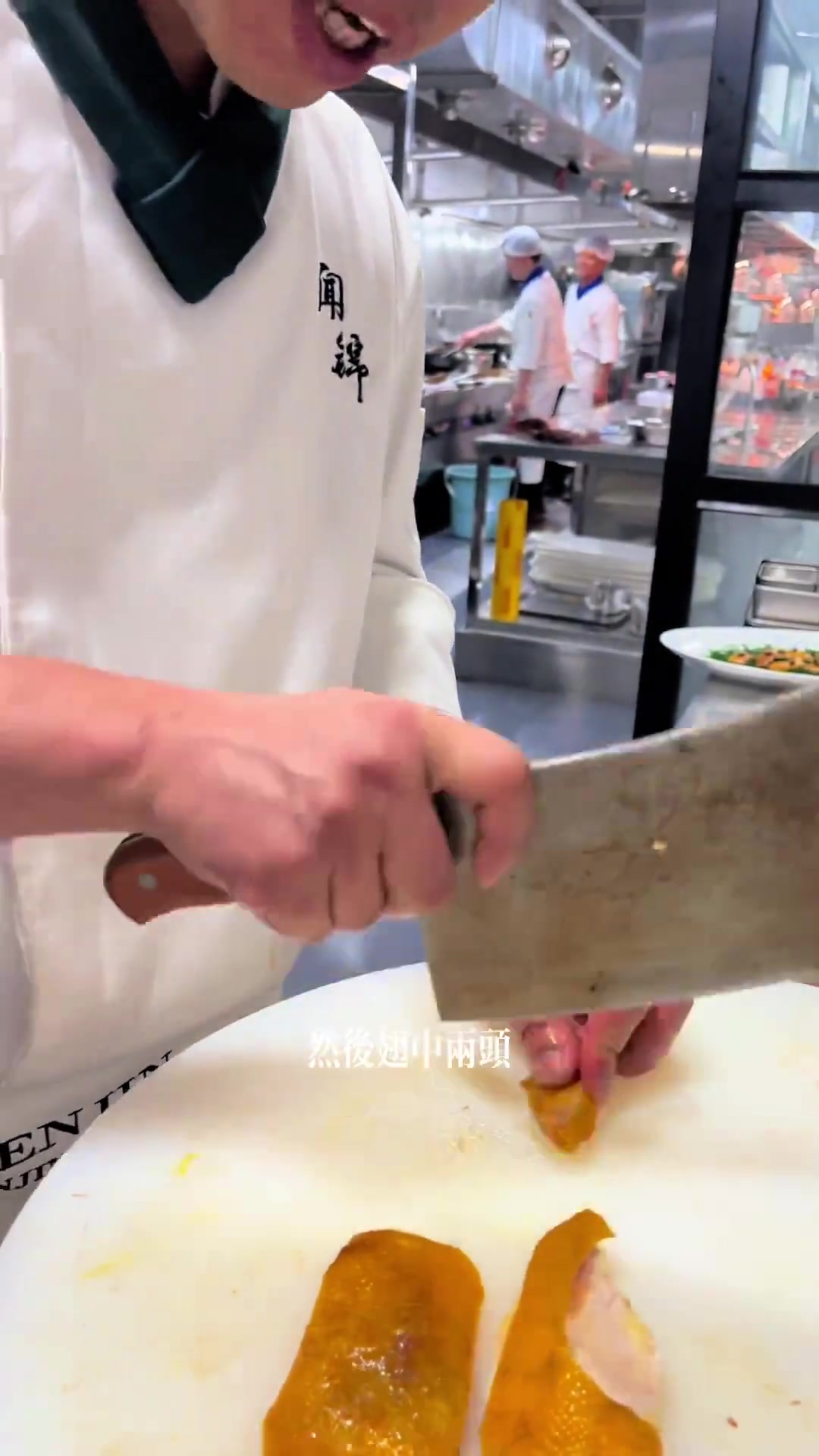 咸鸡去骨神操作，十二块肉整整齐齐！