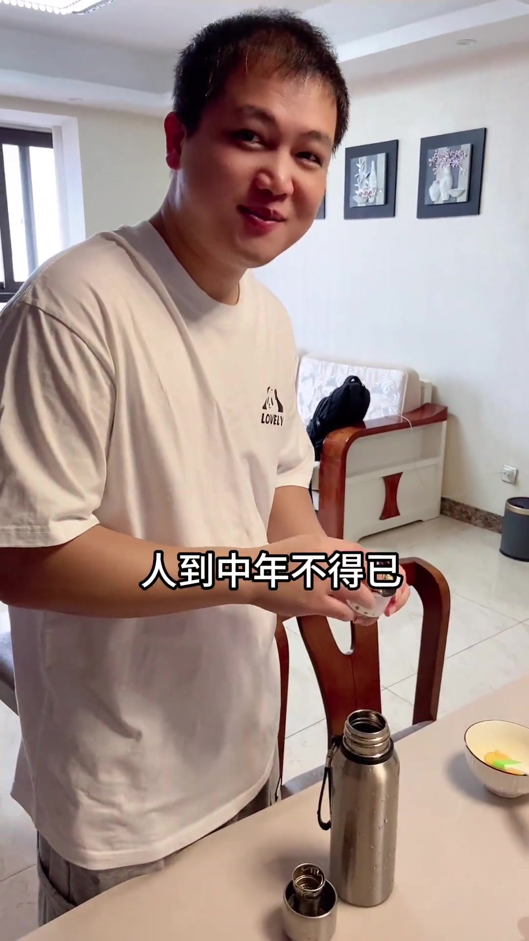 早餐做瀑布鸡排包，儿子们吃得香，我成就感满满