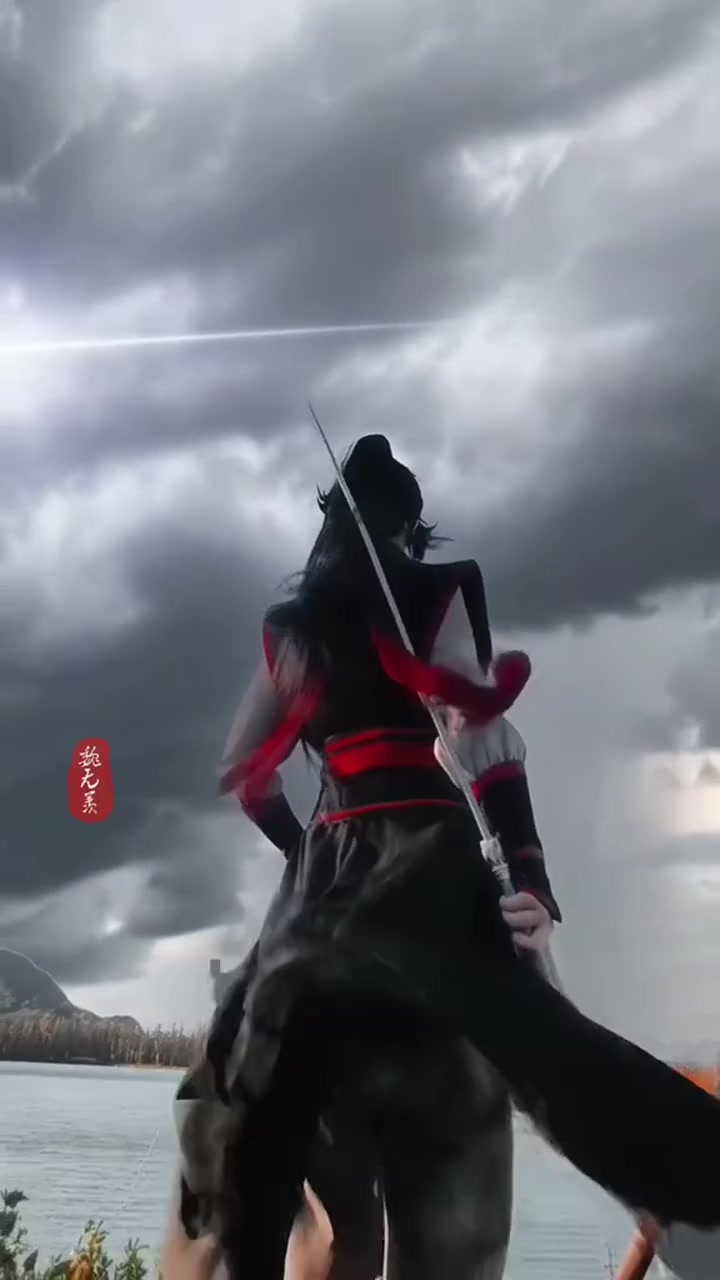 避尘,好剑!#魔道祖师 #魏无羡cos #魏无羡 #剑来BGM