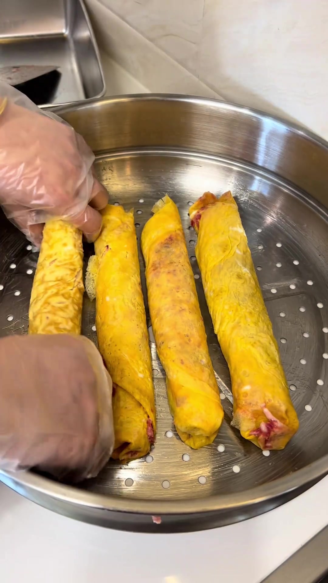 年夜饭必备菜之一“蛋卷扣碗” #家常菜 #年夜饭 #年夜饭菜谱