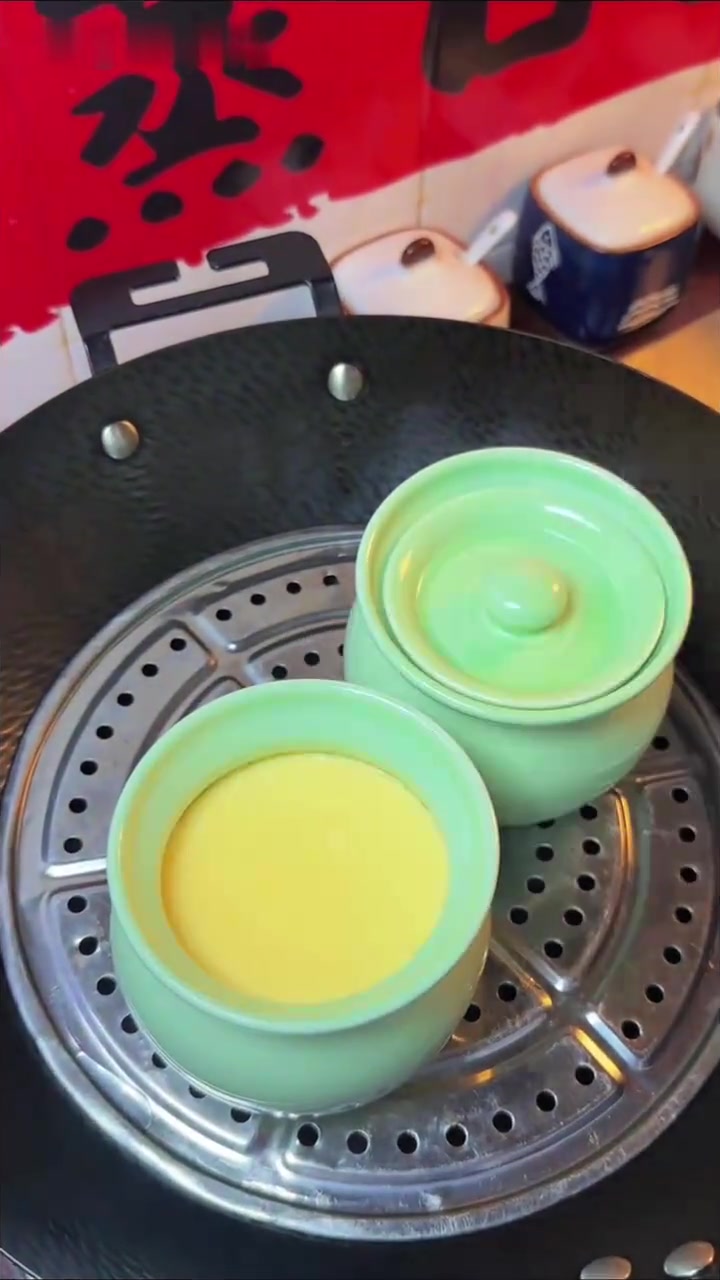 鸡蛋羹怎么蒸又嫩又滑，细腻滑嫩像果冻，大小朋友都爱吃