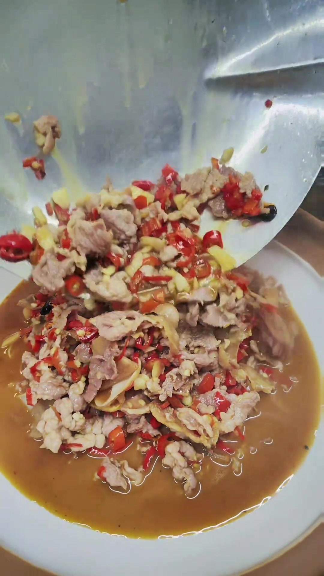 香辣美味的招牌土猪肉