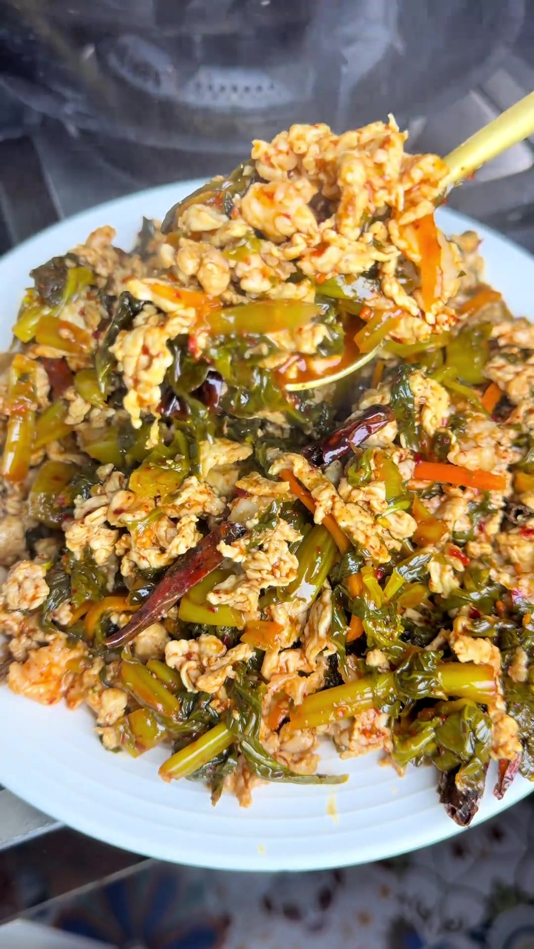 云南人都爱的下饭菜水腌菜炒肉,你喜欢吗
