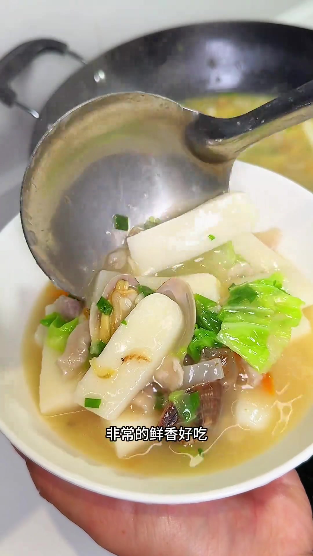 莆田特色美食白果汤软软糯糯,是当地人喜爱的美味