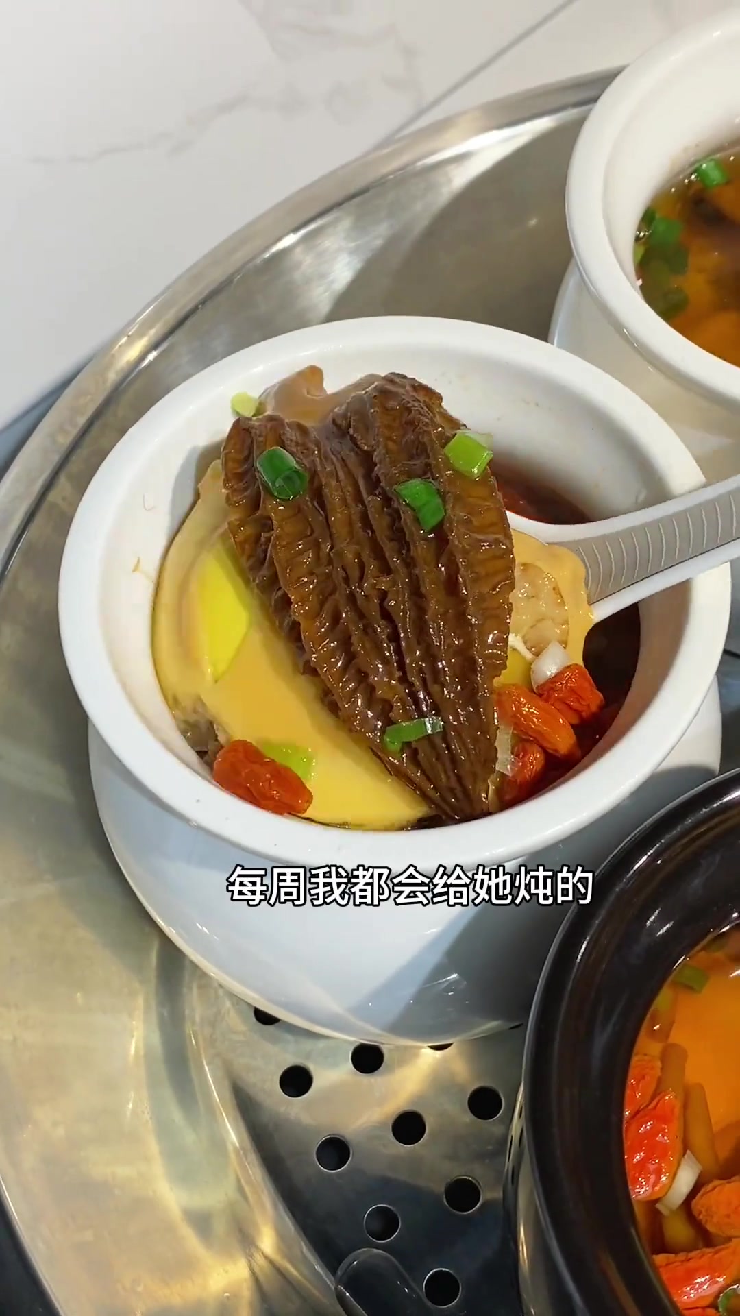 孩子每周都要喝的羊肚菌肉泥汤，做法简单汤鲜肉嫩
