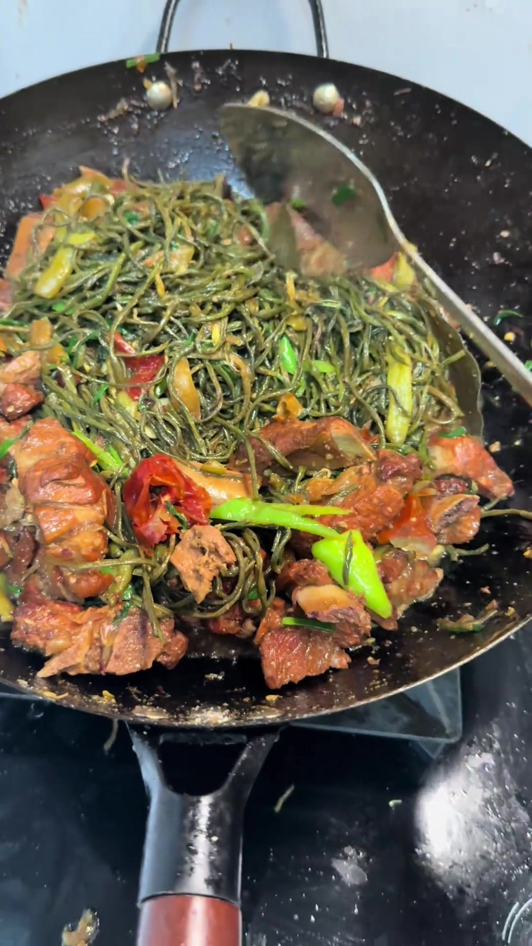 干豇豆怎么吃？教你排骨炖豇豆